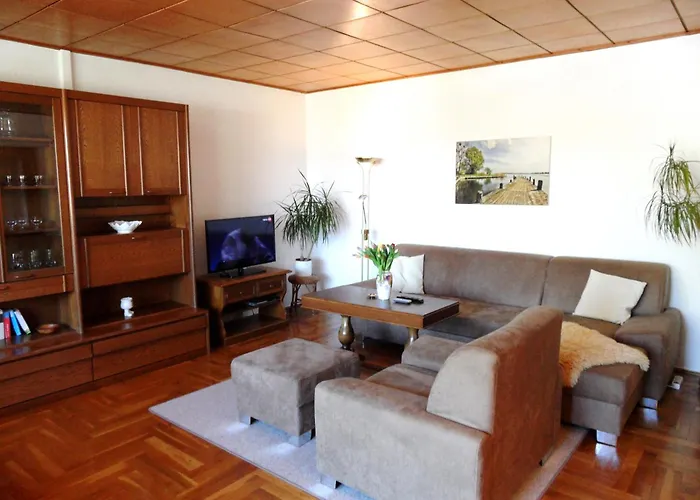 Froehling - 90 M Zum ゼーバート・ヘリングスドルフ